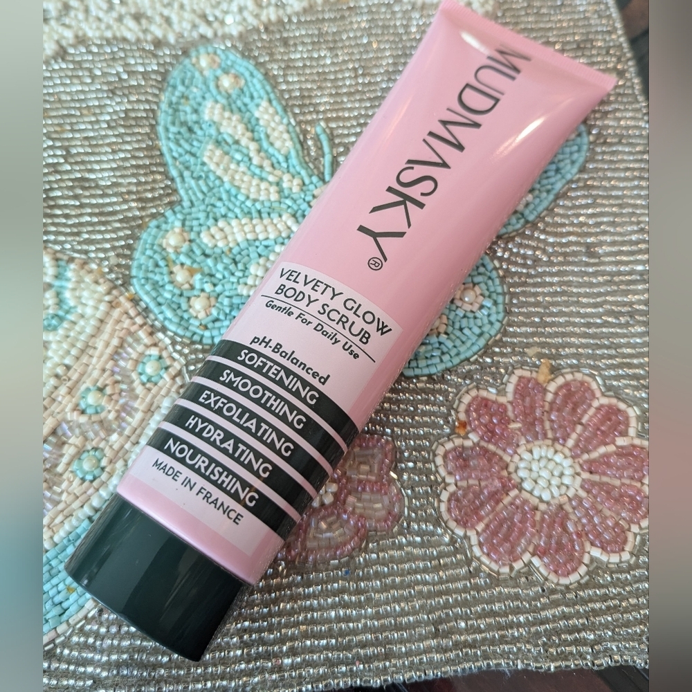 New Unsealed Mudmasky Velvety Glow Body Scrub 6.0 fl oz